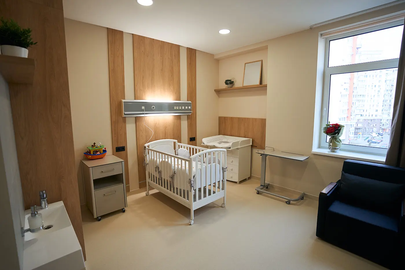 Beyond the Hospital Room: Choosing a Birth Setting