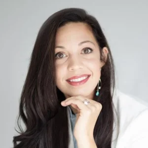 Candice Enriquez logo