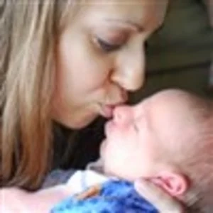 Sofia Richman logo