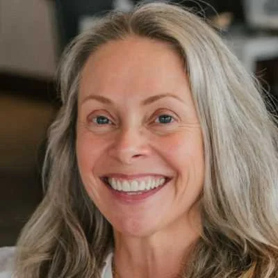 Katharine Deeb logo