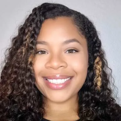 Briahna Baskett logo