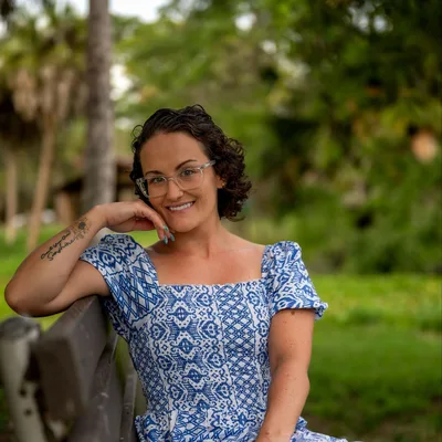 Jennifer Vazquez logo