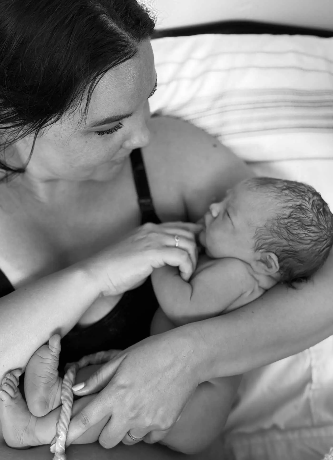 Warm Pads After Birth: Easier Stitches, Better Nursing